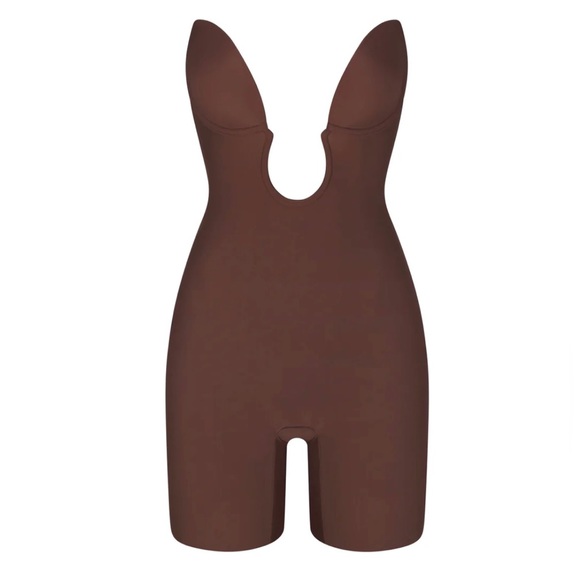 NWT Skims Deep plunge shapewear mid thigh bodysuit - Picture 2 of 9